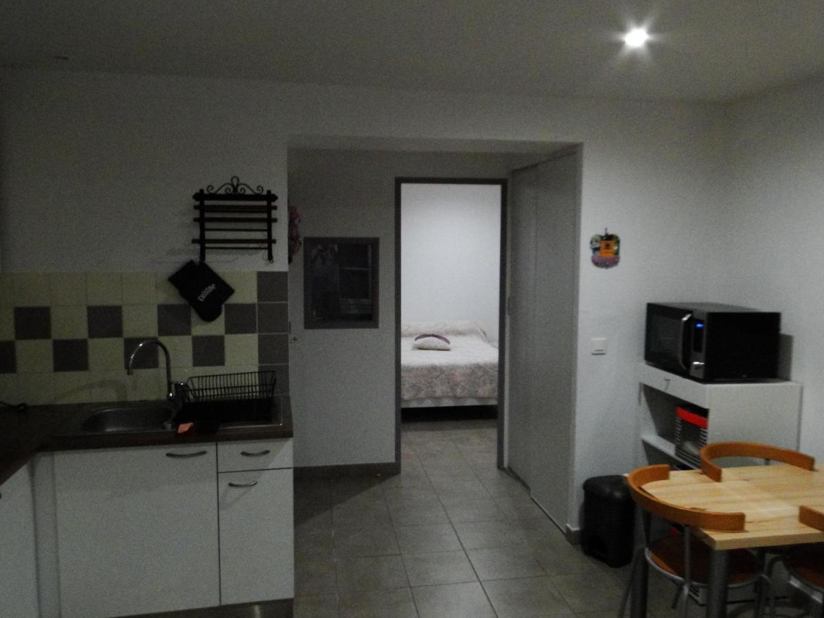 Sympathique Appartement L'Isle-sur-la-Sorgue Exterior photo