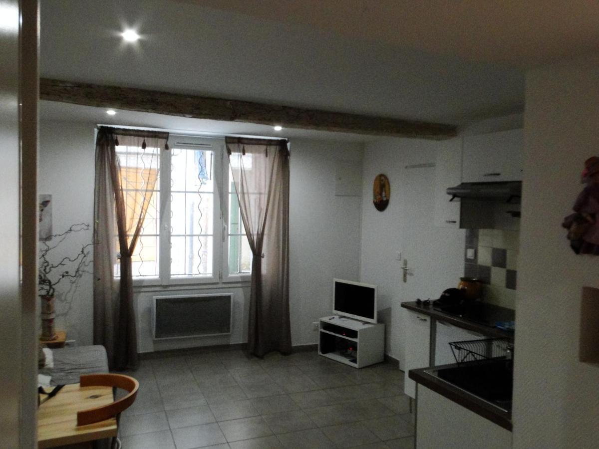 Sympathique Appartement L'Isle-sur-la-Sorgue Exterior photo